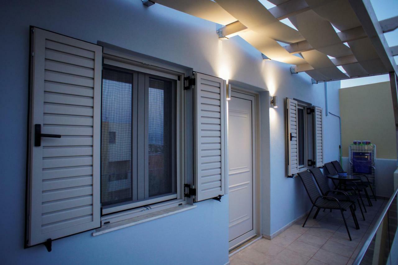 Sandika Apartments Hersonissos  Exteriör bild